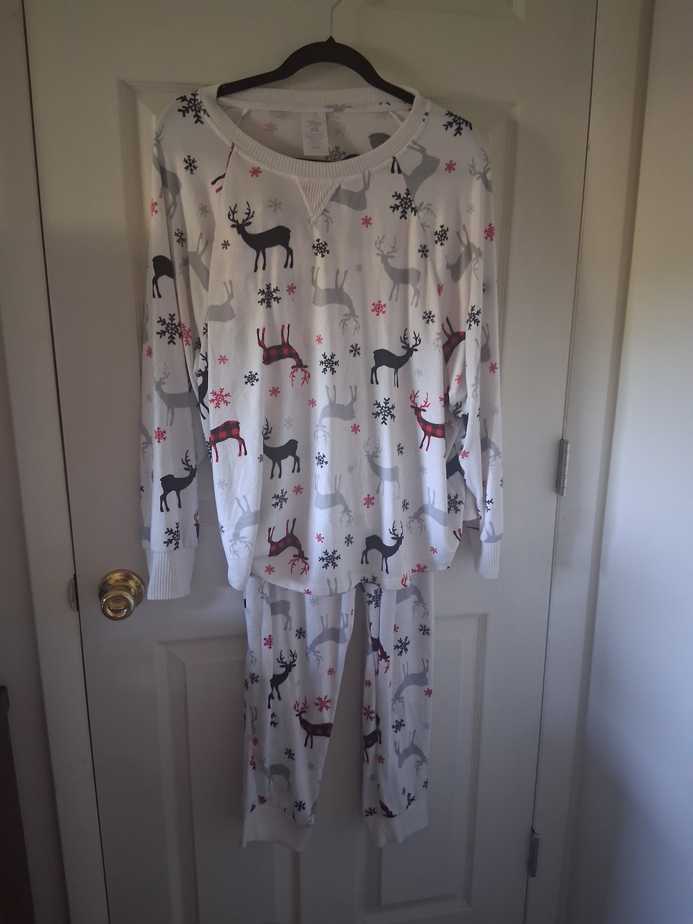 Secret Treasures White Reindeer & Snowflake Pajama Set - Red and Gray Accents